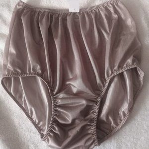 all nylon  ladies panties  full briefs xl waist to 40 inches
